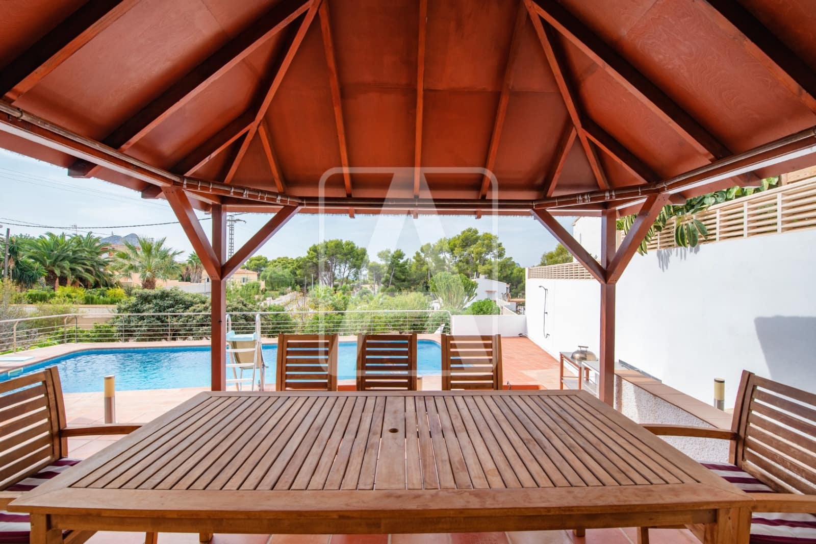 6 Zimmer Villa zu verkaufen in Calpe / Calp mit Pool Garage - 575.000 € (Ref: 8949962)