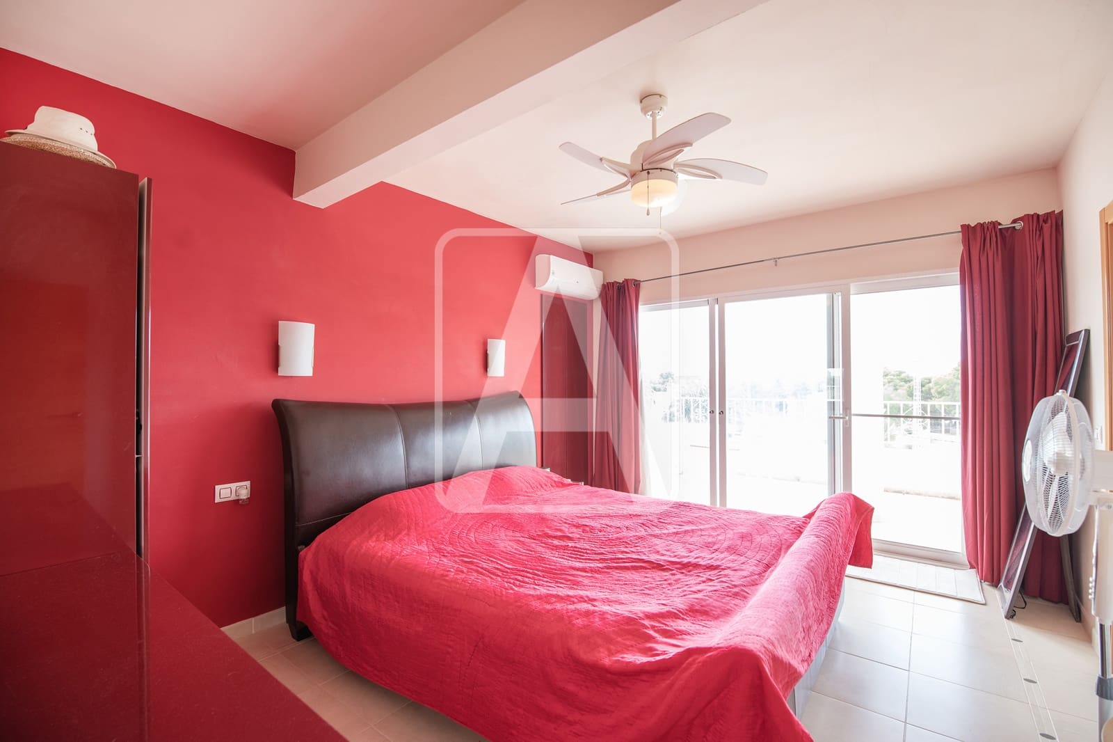 6 Zimmer Villa zu verkaufen in Calpe / Calp mit Pool Garage - 575.000 € (Ref: 8949962)