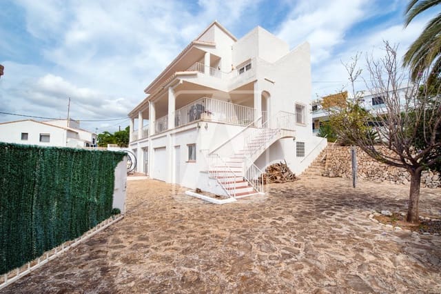 6 Zimmer Villa zu verkaufen in Calpe / Calp mit Pool Garage - 575.000 € (Ref: 8949962)