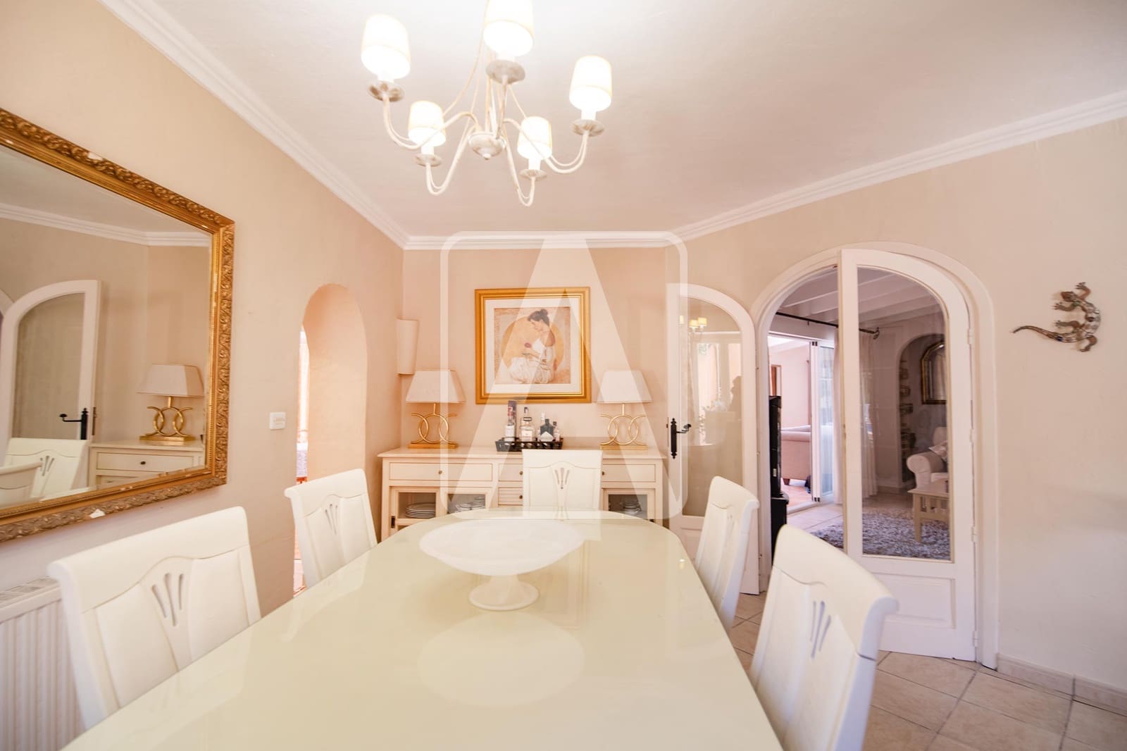 6 quarto Moradia para venda em Calpe / Calp com piscina garagem - 675 000 € (Ref: 8956214)