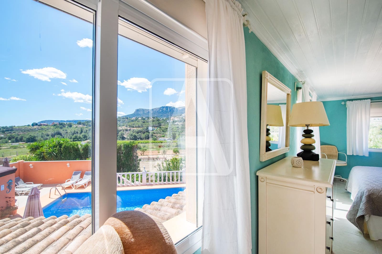 6 quarto Moradia para venda em Calpe / Calp com piscina garagem - 675 000 € (Ref: 8956214)