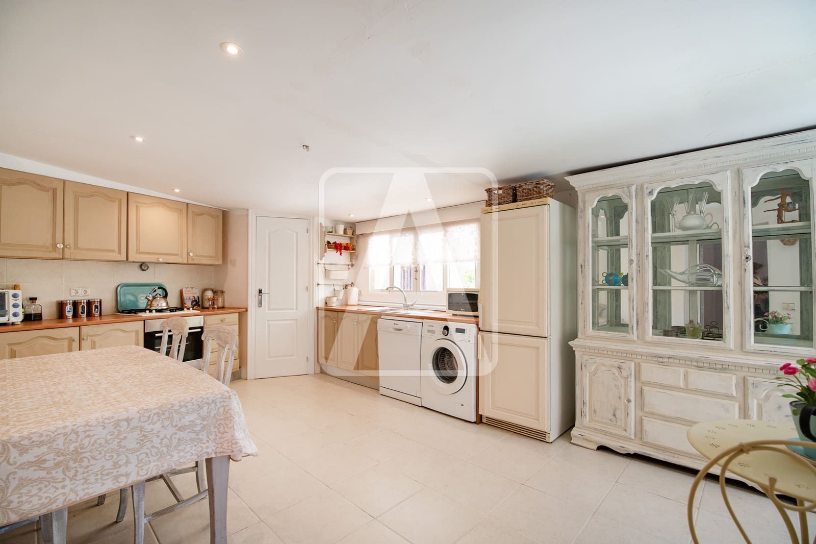 6 quarto Moradia para venda em Calpe / Calp com piscina garagem - 675 000 € (Ref: 8956214)