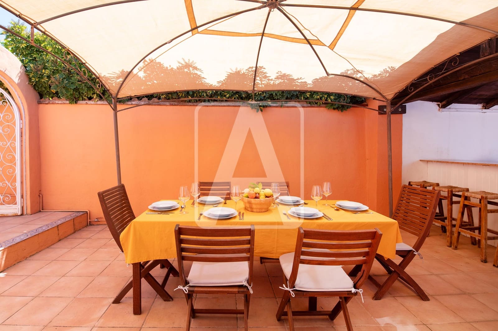 6 quarto Moradia para venda em Calpe / Calp com piscina garagem - 675 000 € (Ref: 8956214)