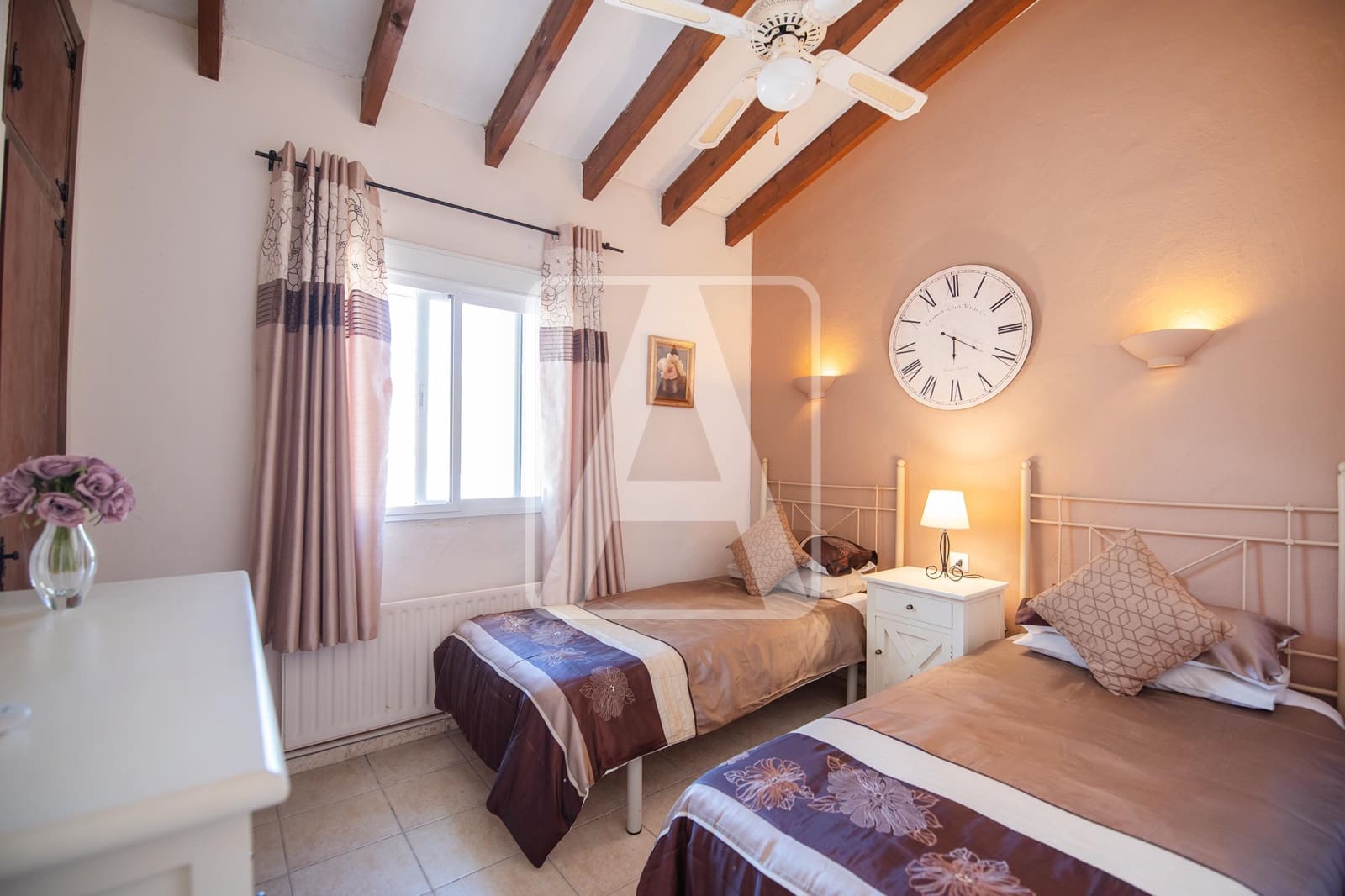 6 quarto Moradia para venda em Calpe / Calp com piscina garagem - 675 000 € (Ref: 8956214)