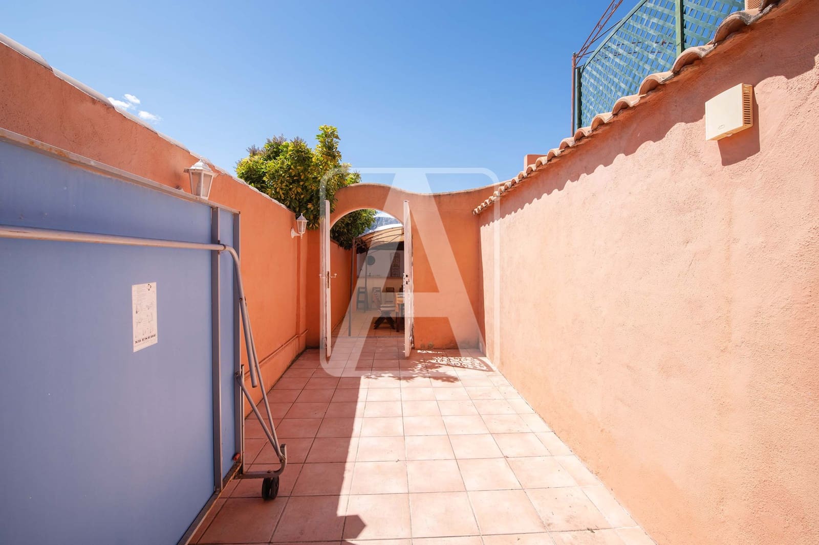 6 quarto Moradia para venda em Calpe / Calp com piscina garagem - 675 000 € (Ref: 8956214)