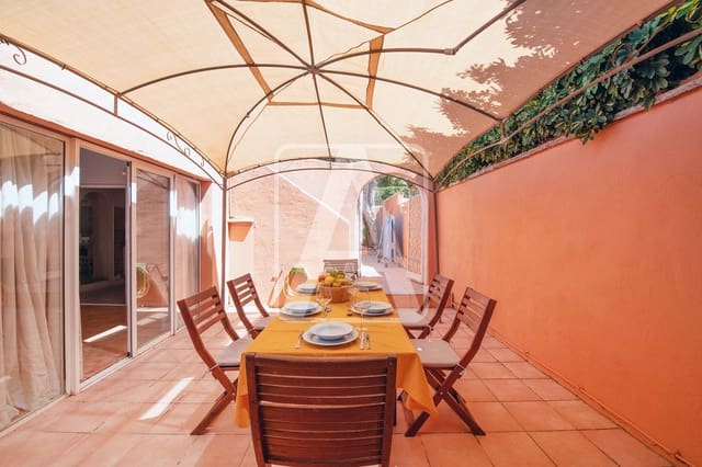 6 quarto Moradia para venda em Calpe / Calp com piscina garagem - 675 000 € (Ref: 8956214)