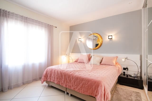 3 soverom Villa til salgs i Moraira, Teulada-Moraira med garasje - € 1 550 000 (Ref: 8986510)