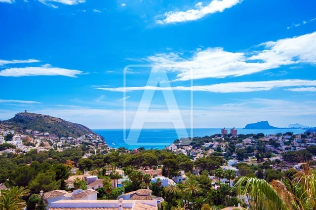 3 soverom Villa til salgs i Moraira, Teulada-Moraira med garasje - € 1 550 000 (Ref: 8986510)