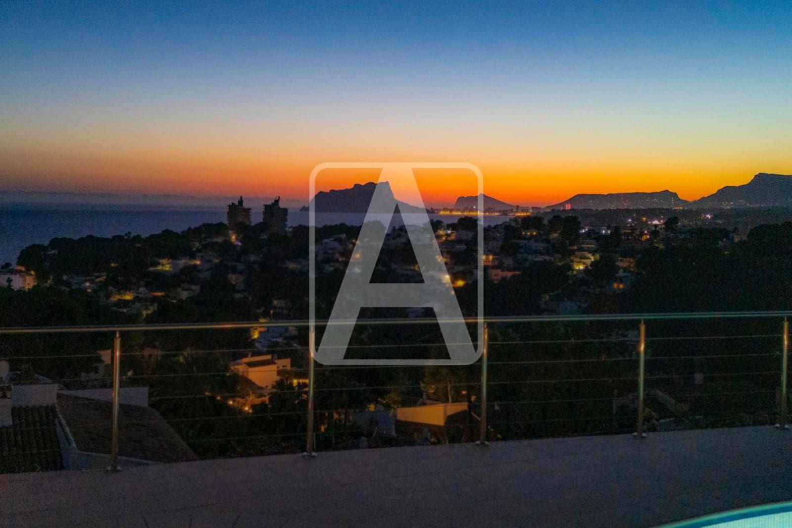 3 soverom Villa til salgs i Moraira med garasje - € 1 550 000 (Ref: 8986510)