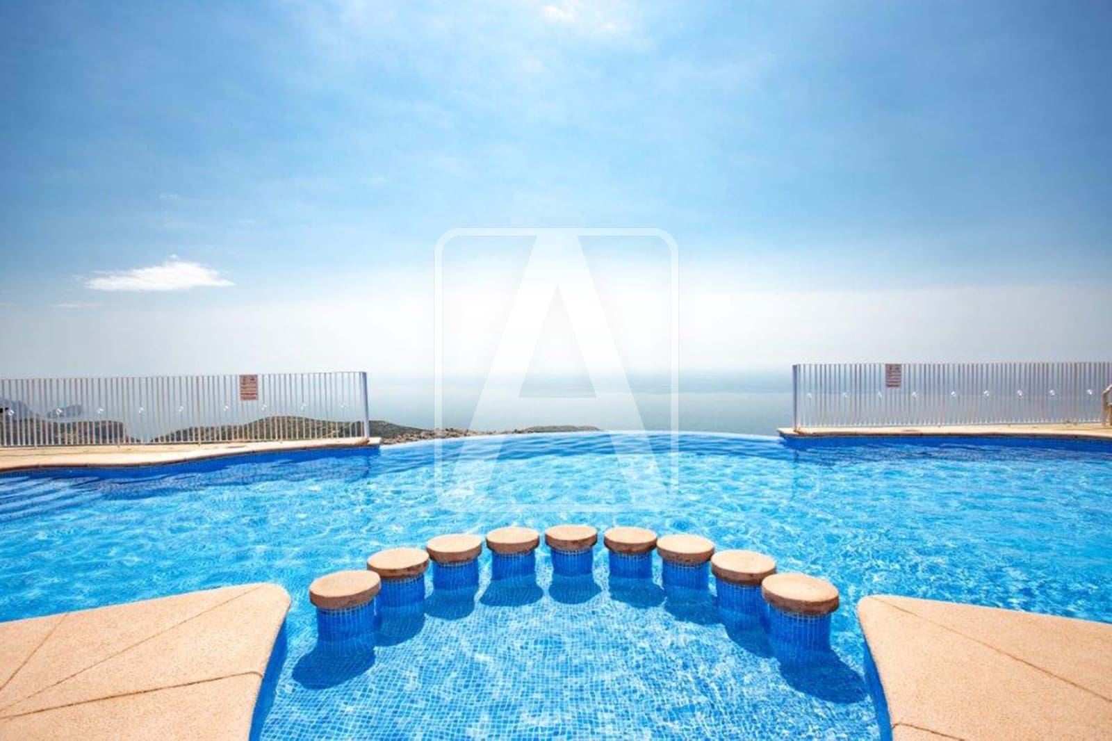 2 chambre Appartement à vendre à Cumbre del Sol avec piscine garage - 320 000 € (Ref: 8998120)