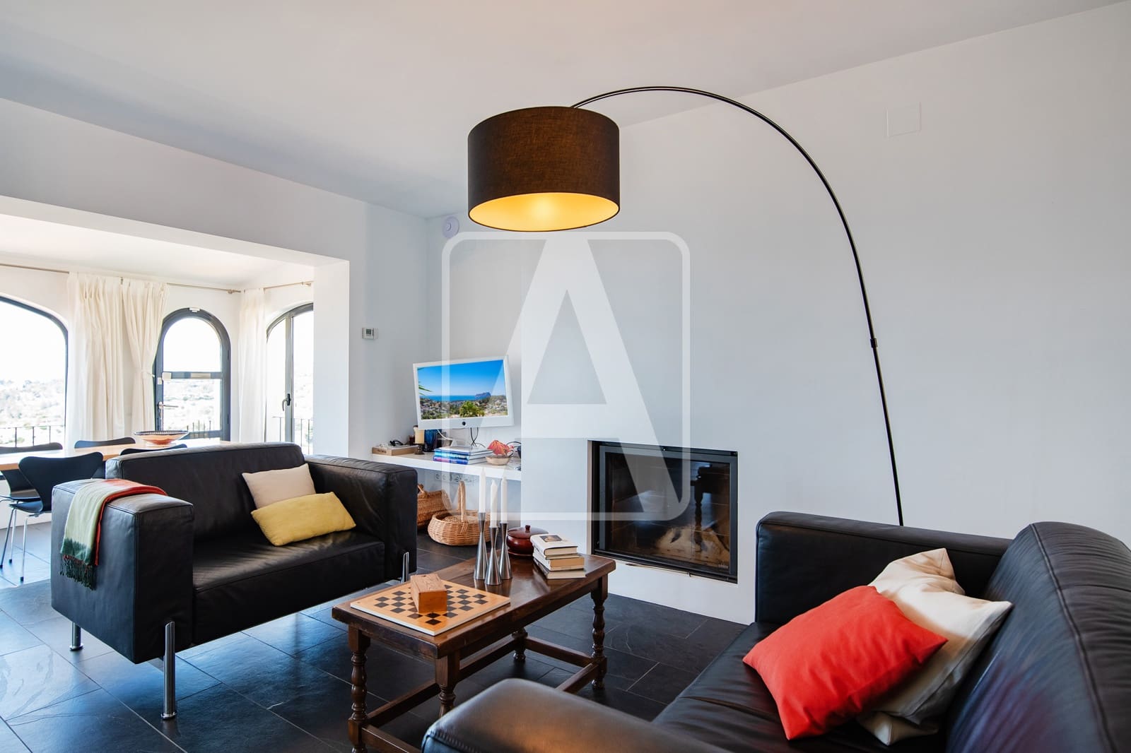 4 bedroom Villa for sale in Benissa with pool garage - € 1,200,000 (Ref: 9003882)