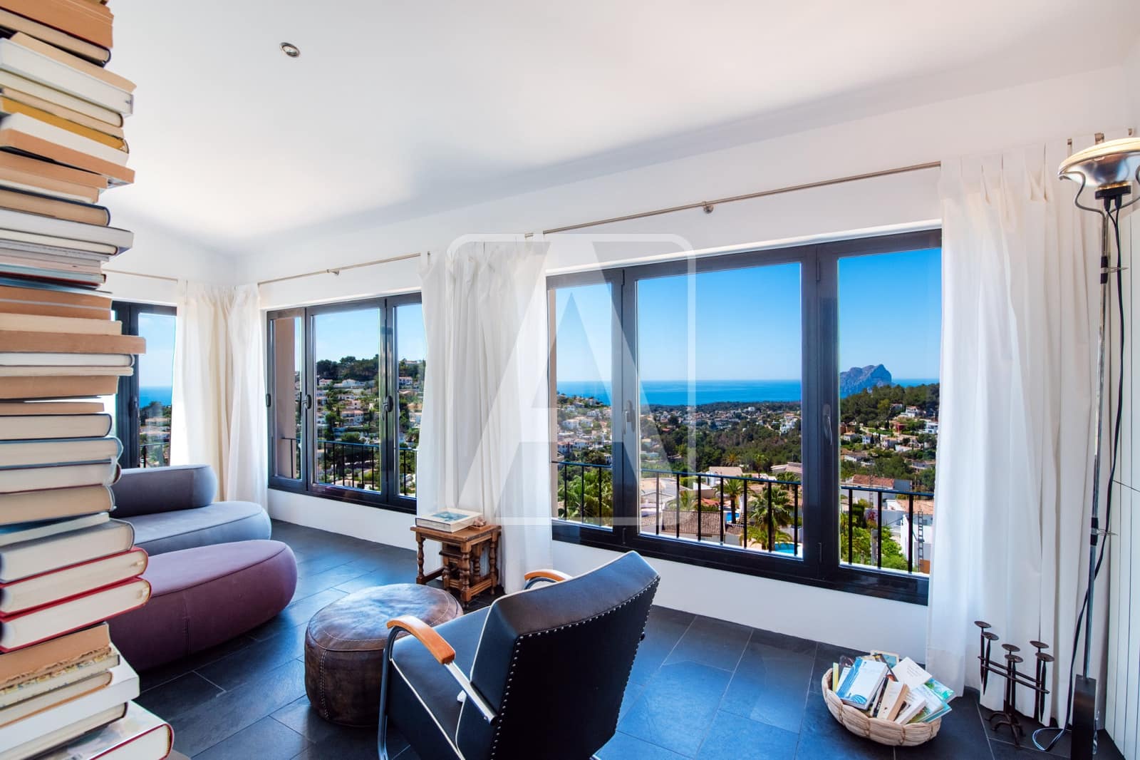 4 bedroom Villa for sale in Benissa with pool garage - € 1,200,000 (Ref: 9003882)