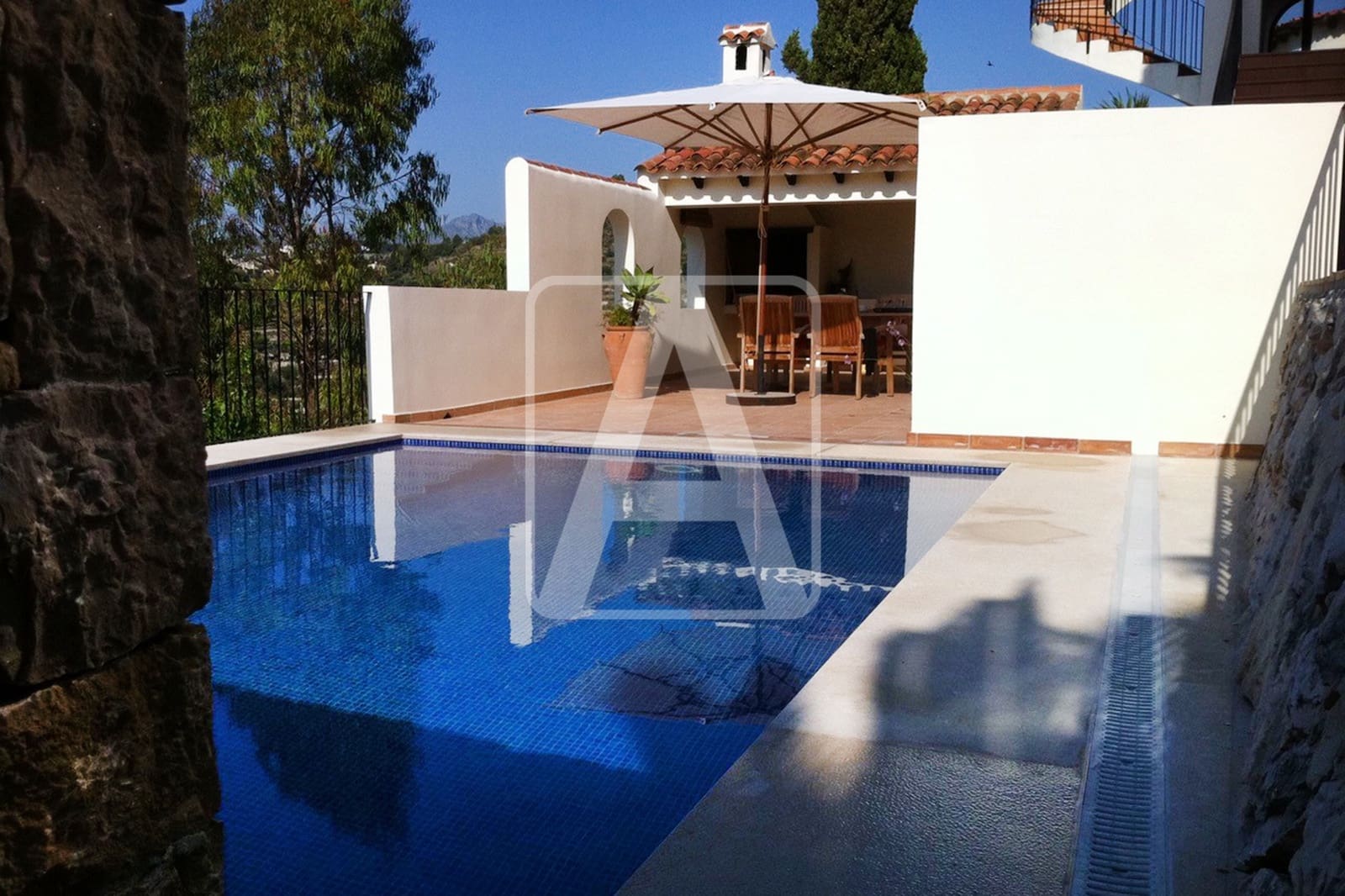 4 bedroom Villa for sale in Benissa with pool garage - € 1,200,000 (Ref: 9003882)