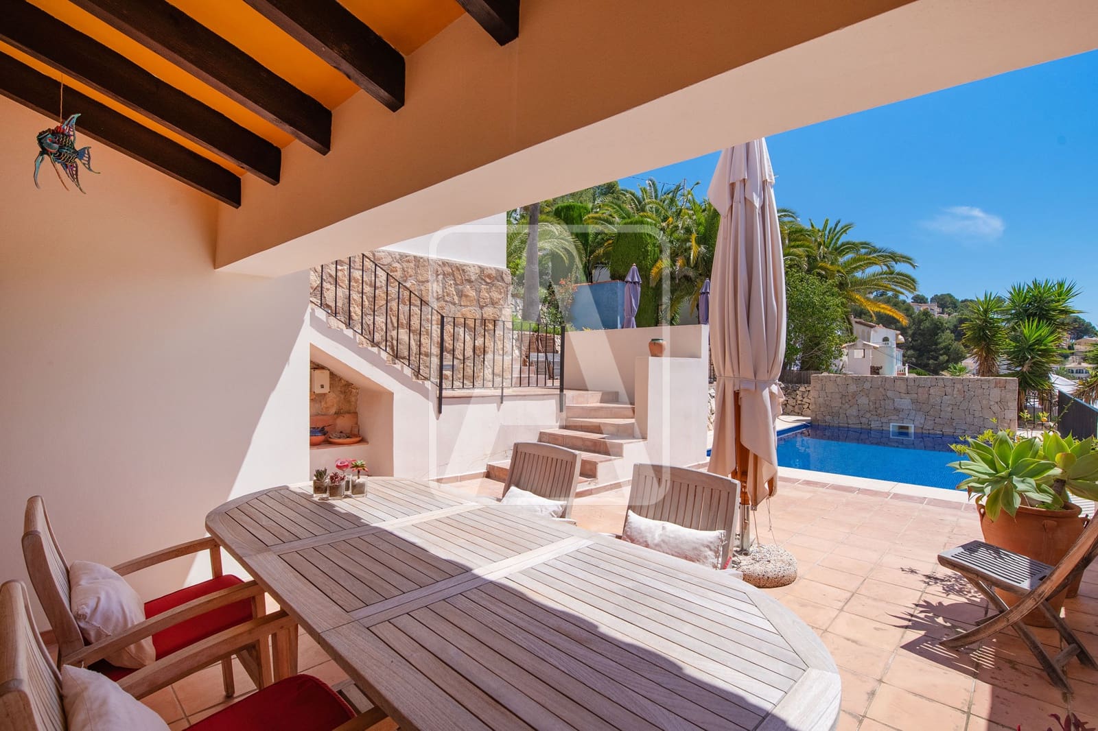 4 bedroom Villa for sale in Benissa with pool garage - € 1,200,000 (Ref: 9003882)