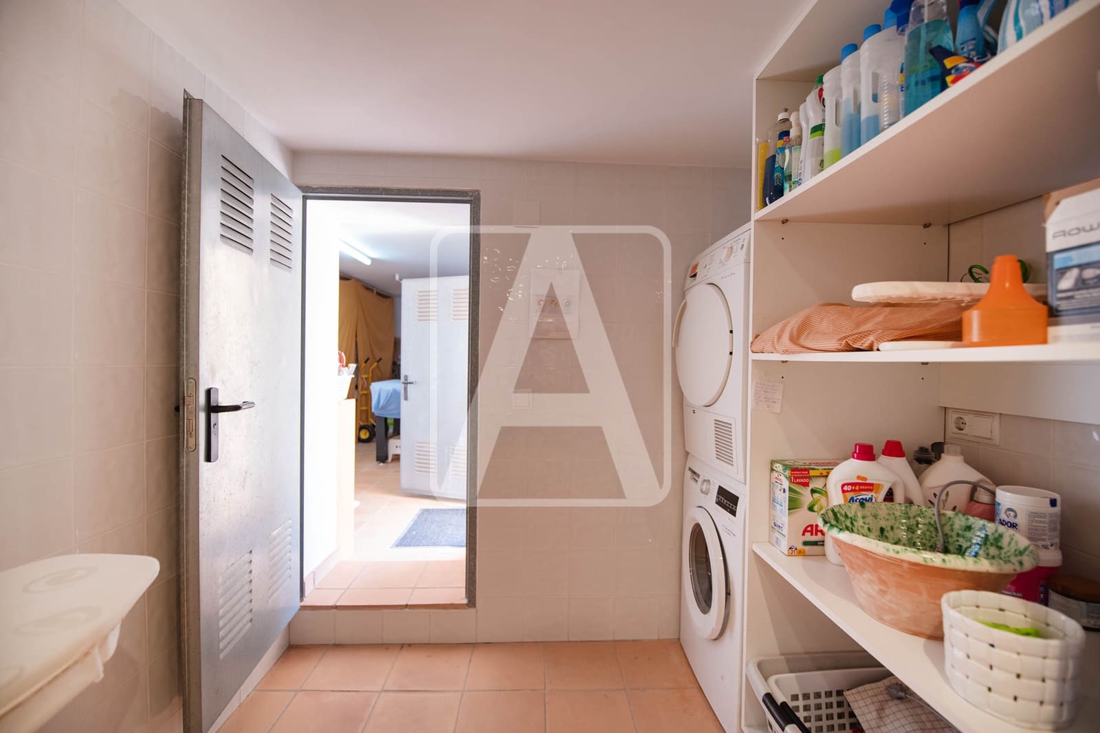 4 bedroom Villa for sale in Benissa with pool garage - € 1,200,000 (Ref: 9003882)