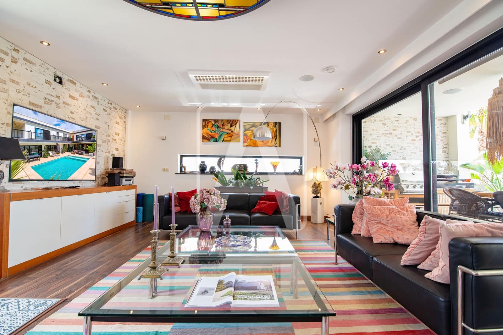 4 bedroom Villa for sale in Calpe / Calp with pool garage - € 1,589,000 (Ref: 9003886)