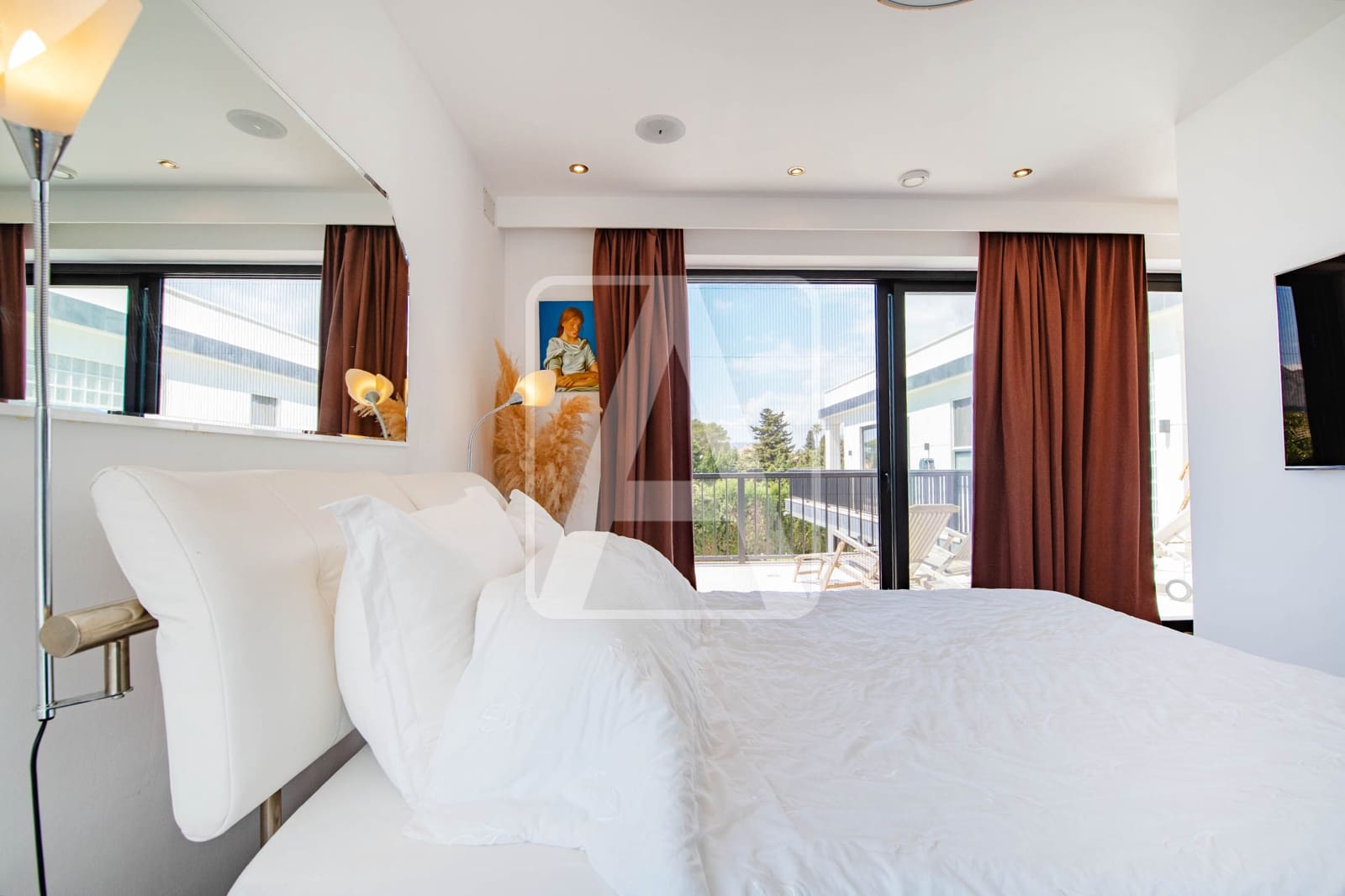 4 bedroom Villa for sale in Calpe / Calp with pool garage - € 1,589,000 (Ref: 9003886)