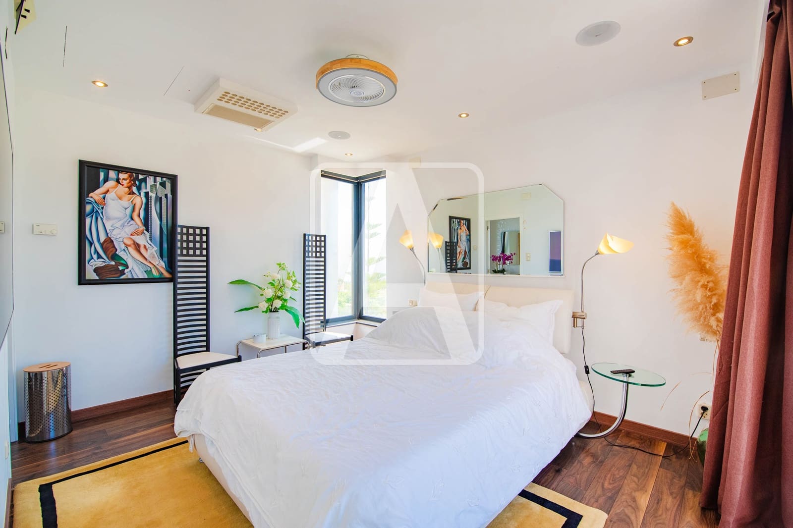 4 bedroom Villa for sale in Calpe / Calp with pool garage - € 1,589,000 (Ref: 9003886)