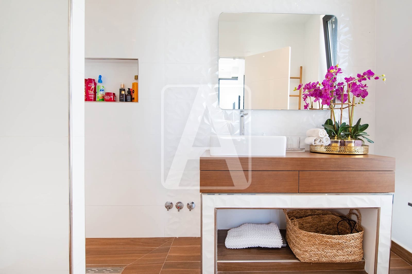 4 bedroom Villa for sale in Calpe / Calp with pool garage - € 1,589,000 (Ref: 9003886)