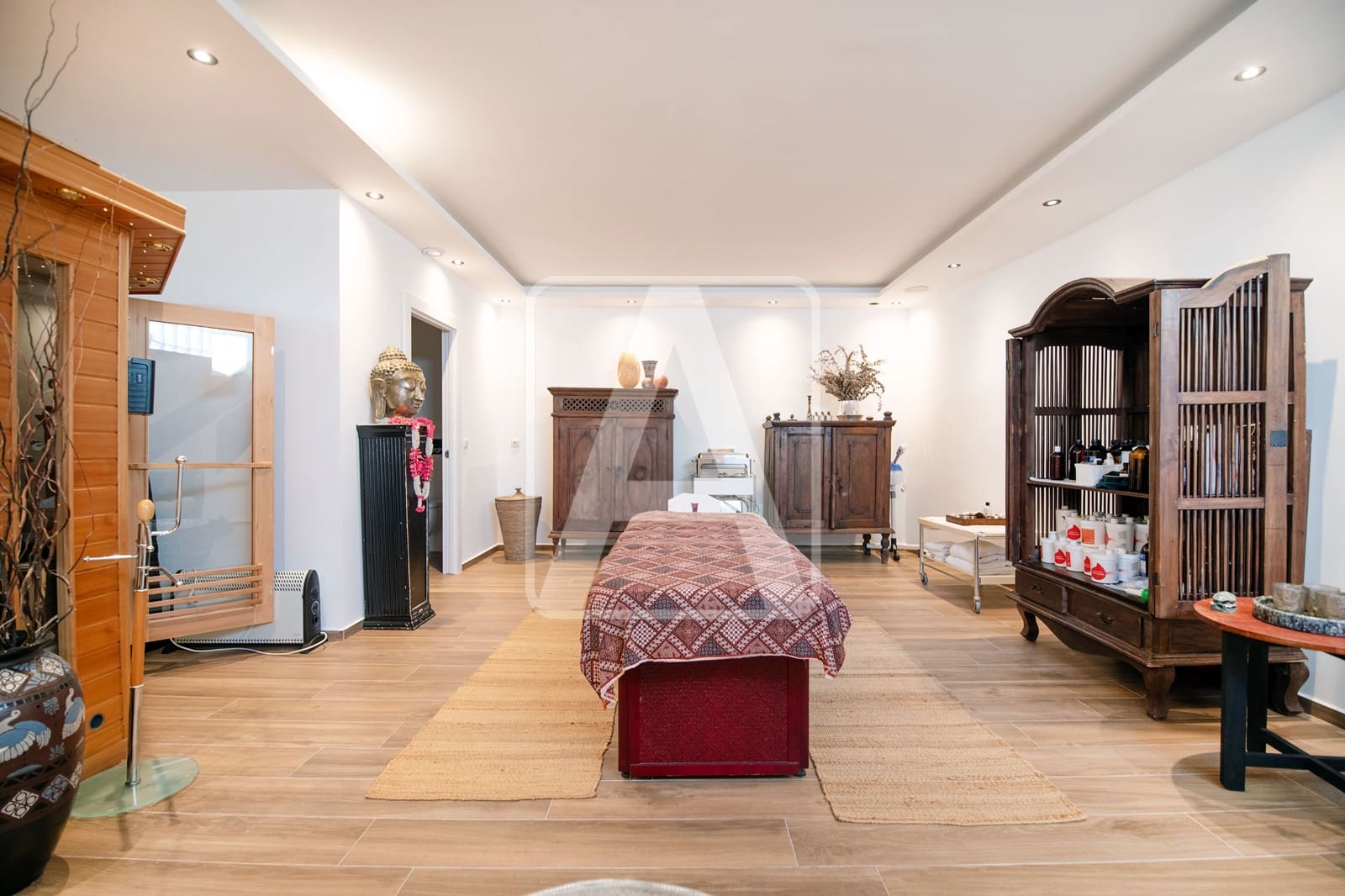 4 bedroom Villa for sale in Calpe / Calp with pool garage - € 1,589,000 (Ref: 9003886)