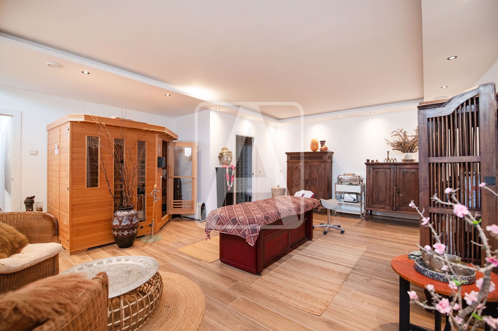 4 bedroom Villa for sale in Calpe / Calp with pool garage - € 1,589,000 (Ref: 9003886)