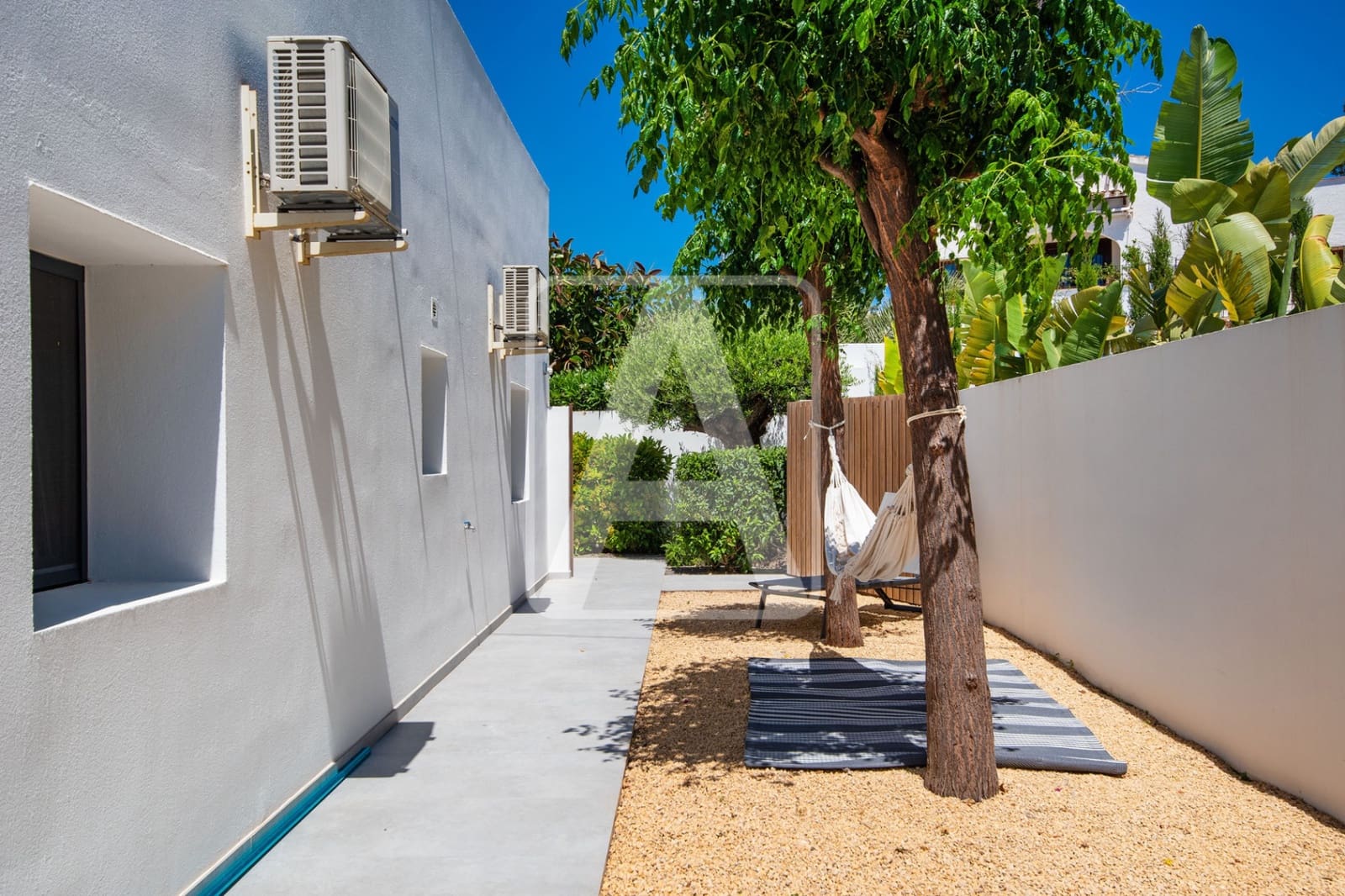 6 sypialnia Willa na sprzedaż w Benissa z basenem garażem - 950 000 € (Ref: 9013543)