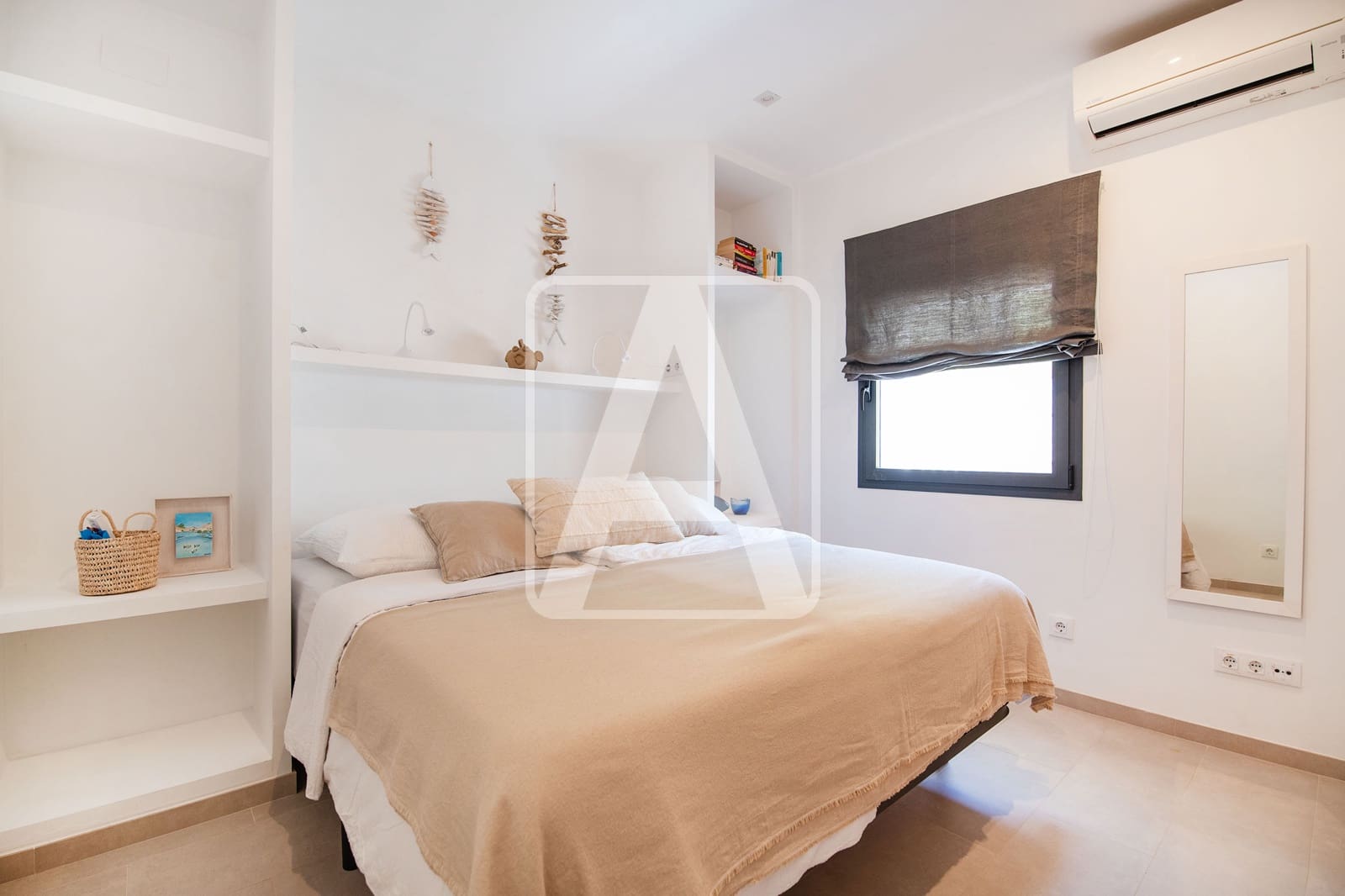 6 sypialnia Willa na sprzedaż w Benissa z basenem garażem - 950 000 € (Ref: 9013543)