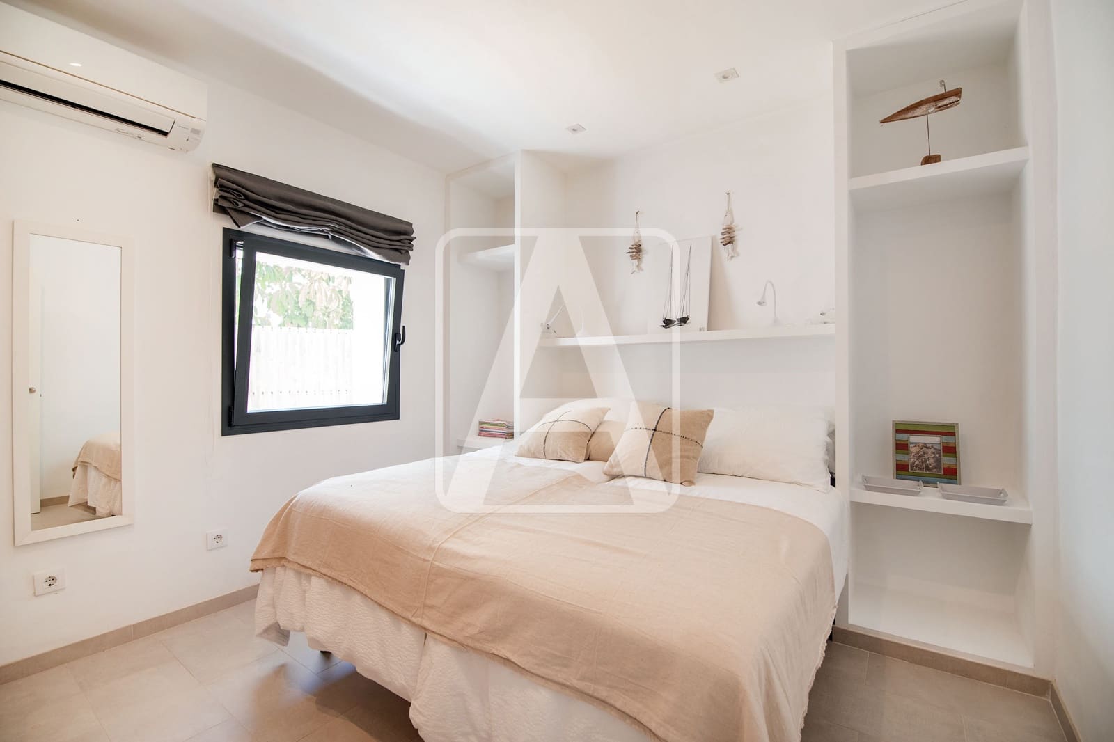 6 sypialnia Willa na sprzedaż w Benissa z basenem garażem - 950 000 € (Ref: 9013543)