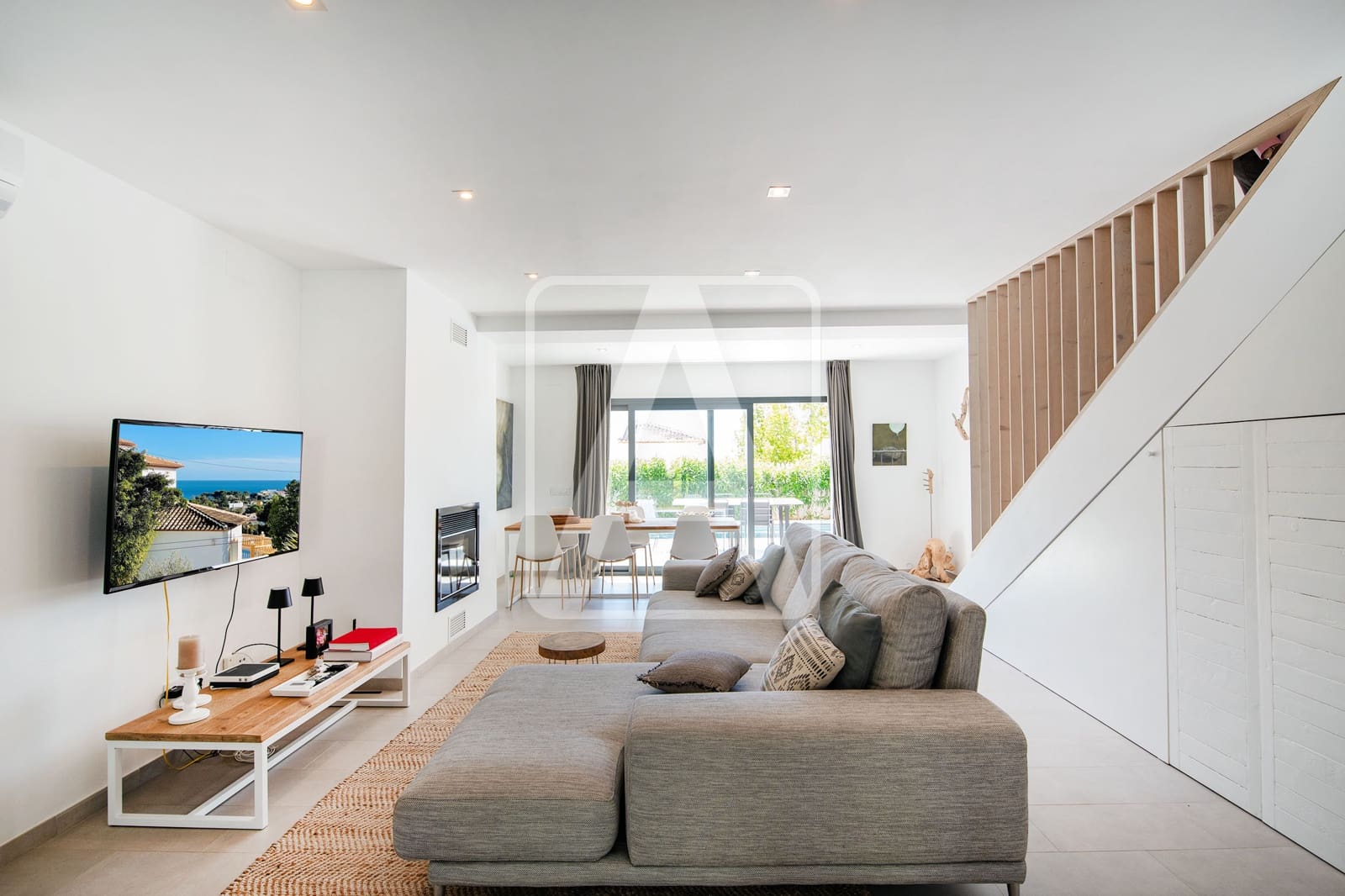 6 sypialnia Willa na sprzedaż w Benissa z basenem garażem - 950 000 € (Ref: 9013543)