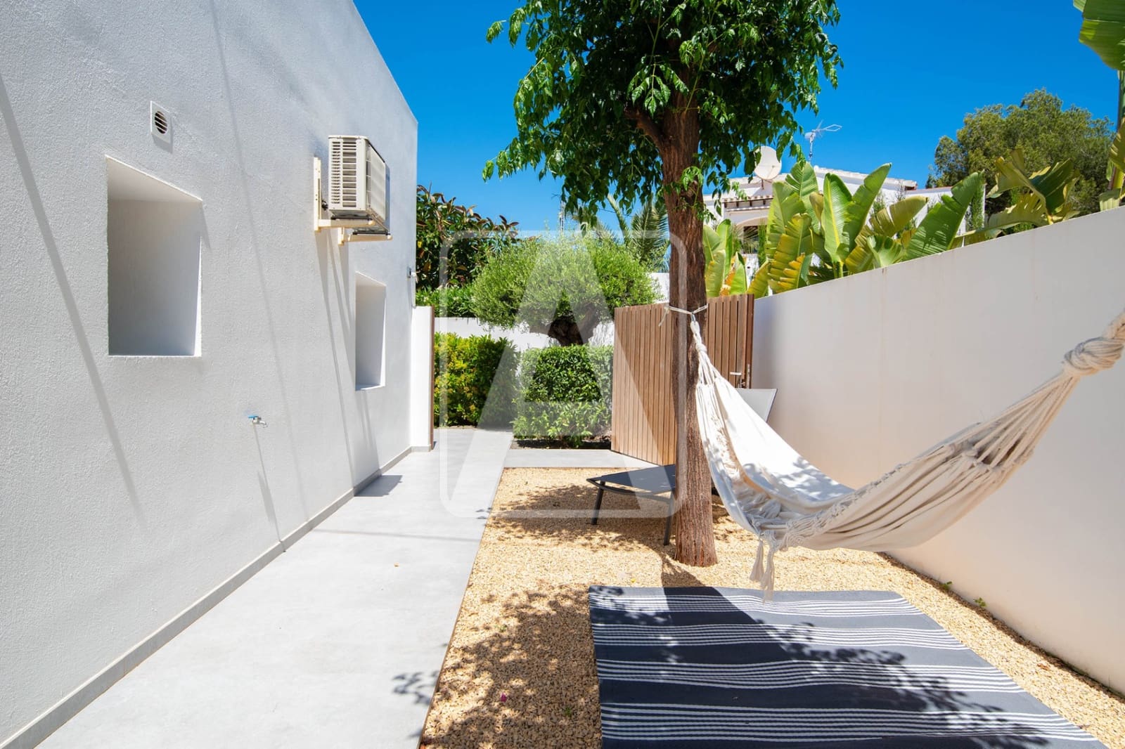 6 sypialnia Willa na sprzedaż w Benissa z basenem garażem - 950 000 € (Ref: 9013543)