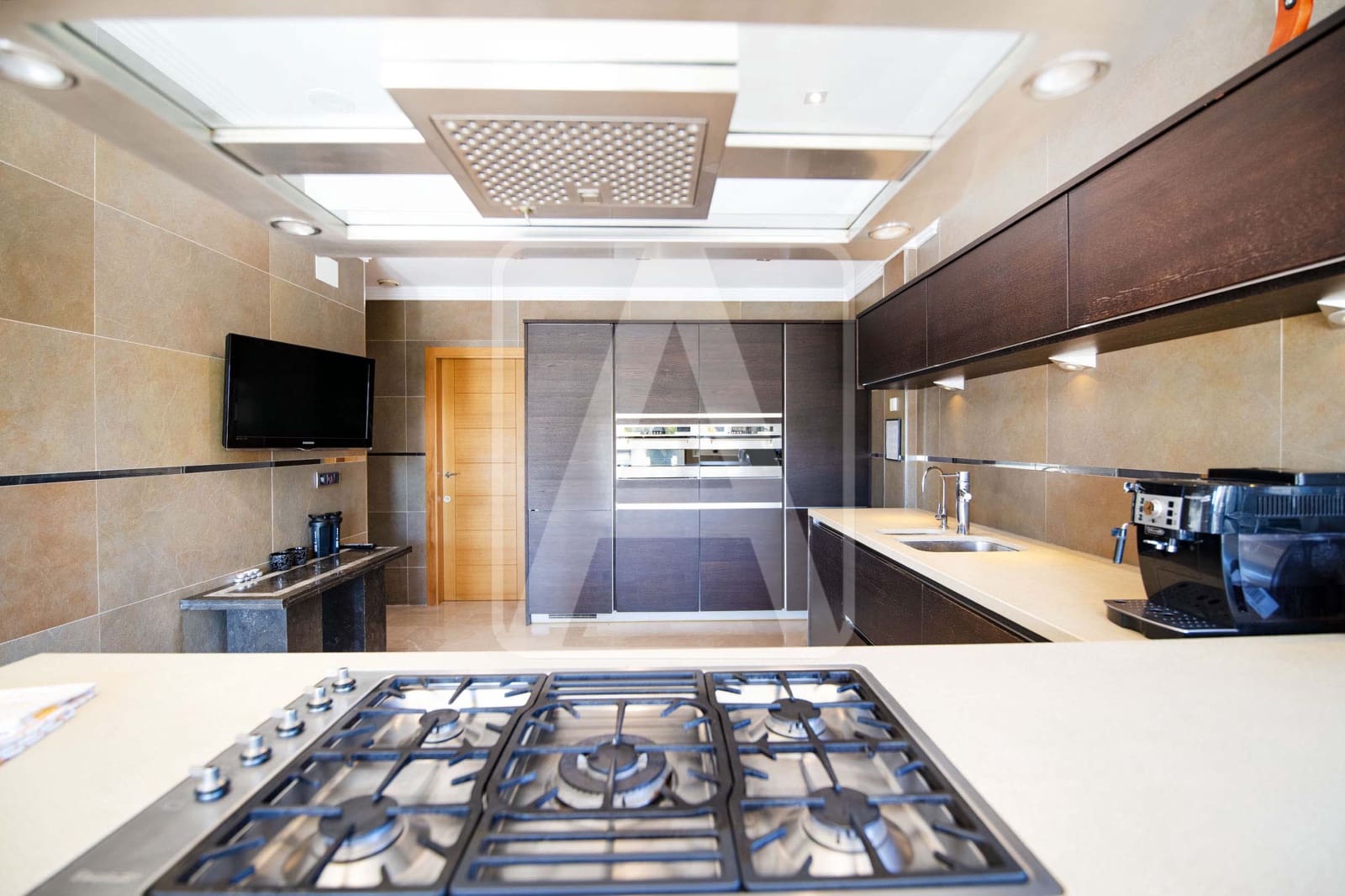 6 quarto Moradia para venda em Benissa com garagem - 1 999 999 € (Ref: 9034006)