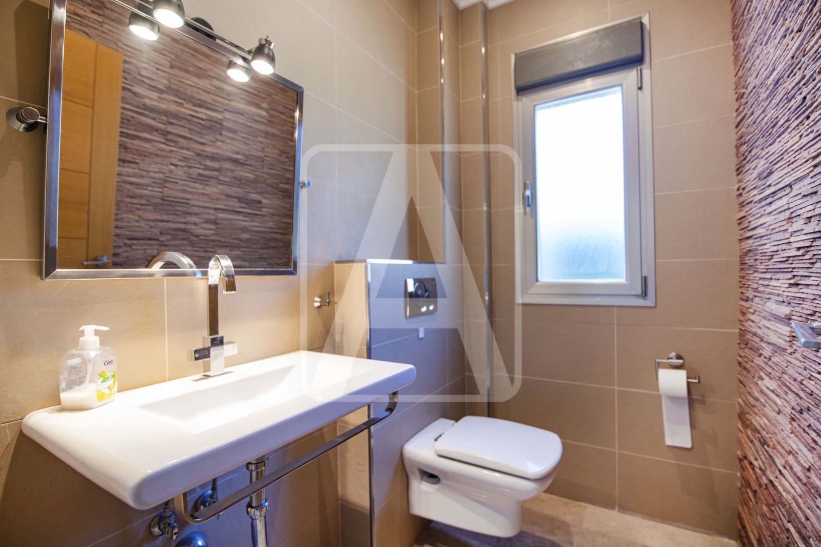 6 quarto Moradia para venda em Benissa com garagem - 1 999 999 € (Ref: 9034006)