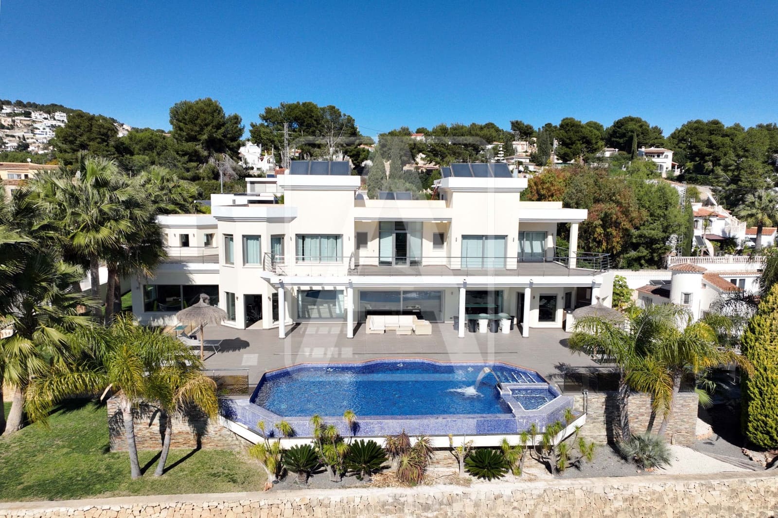 6 quarto Moradia para venda em Benissa com garagem - 1 999 999 € (Ref: 9034006)