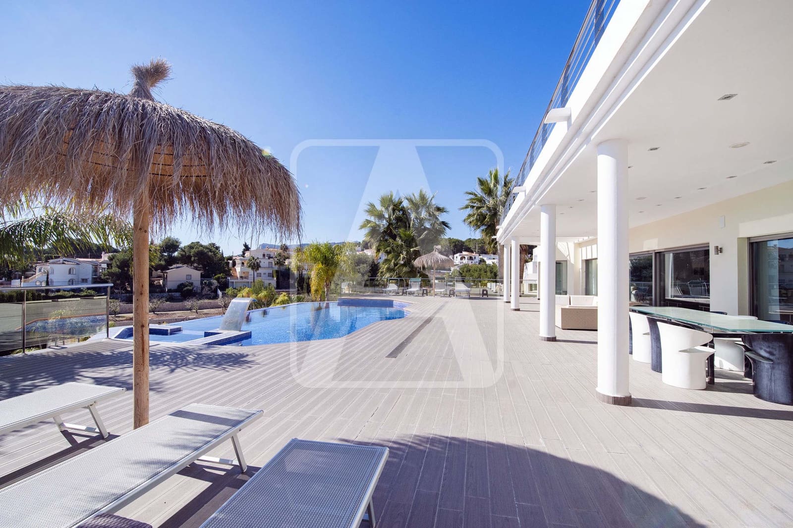 6 quarto Moradia para venda em Benissa com garagem - 1 999 999 € (Ref: 9034006)