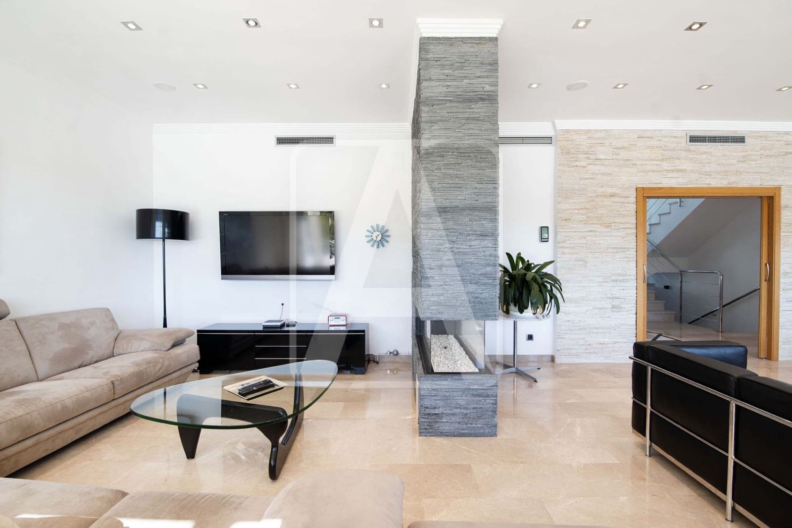 6 quarto Moradia para venda em Benissa com garagem - 1 999 999 € (Ref: 9034006)