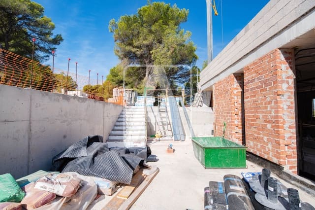 3 soverom Villa til salgs i Moraira, Teulada-Moraira med svømmebasseng garasje - € 1 095 000 (Ref: 9100316)