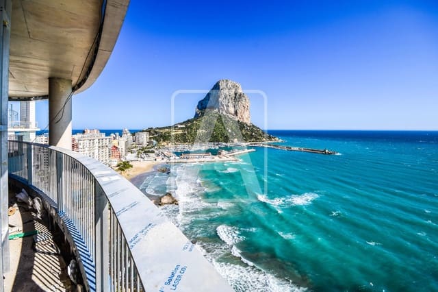 4 quarto Apartamento para venda em Calpe / Calp com piscina garagem - 1 745 000 € (Ref: 9100317)