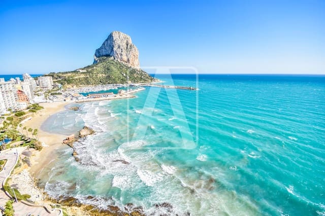 4 quarto Apartamento para venda em Calpe / Calp com piscina garagem - 1 745 000 € (Ref: 9100317)