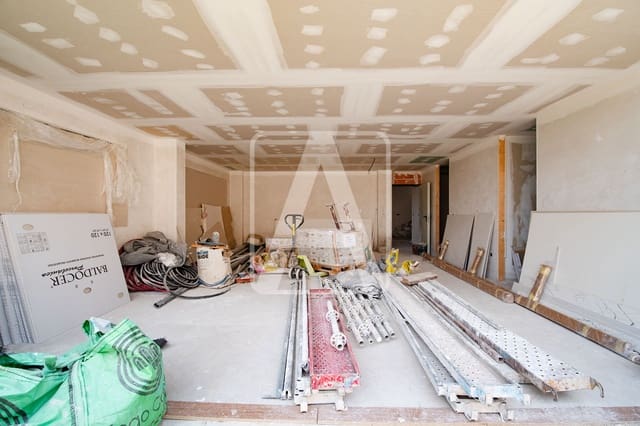 4 makuuhuone Huvila myytävänä paikassa Benissa mukana 
autotalli - 3 195 000 € (Ref: 9106099)