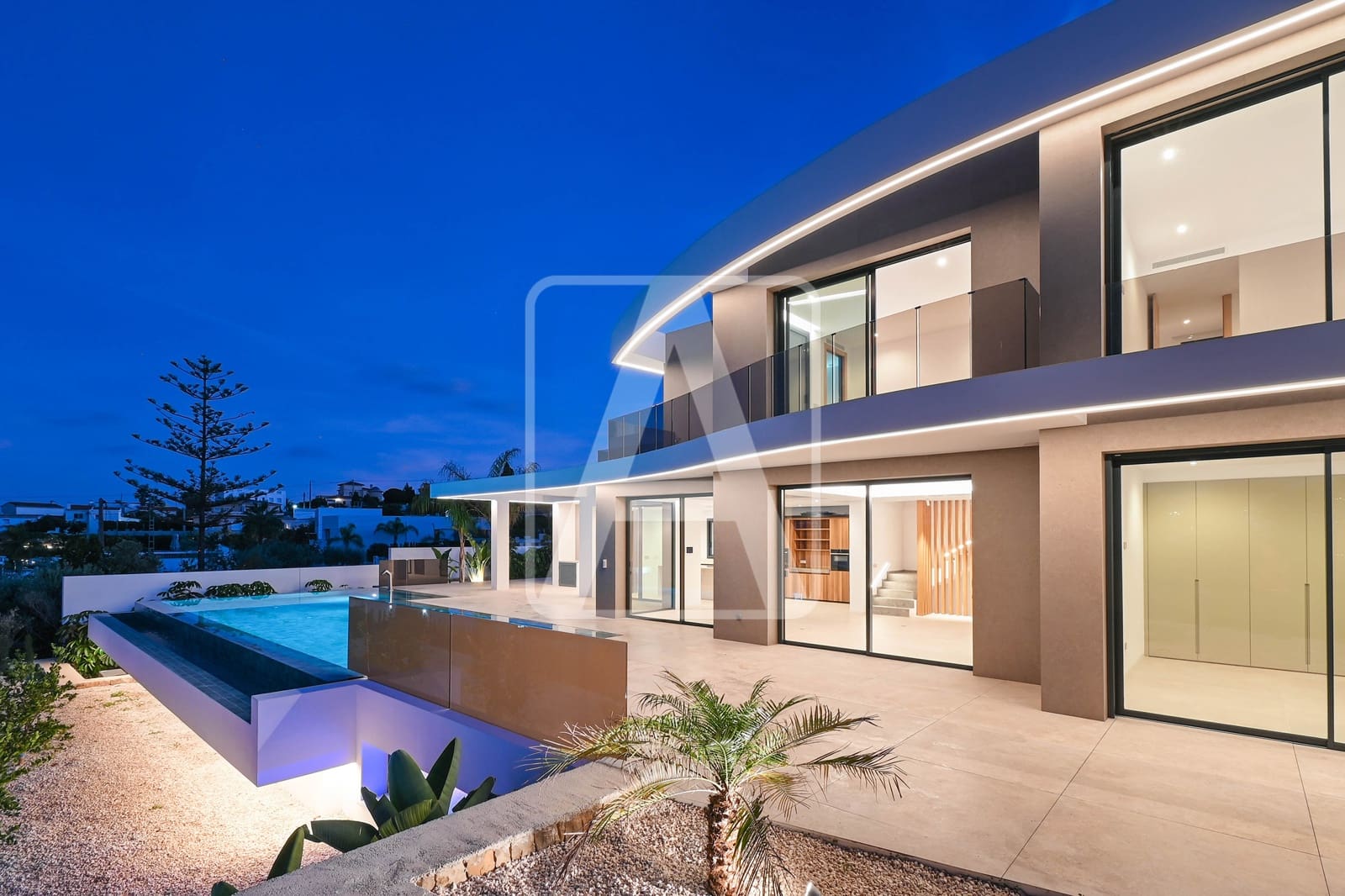 4 slaapkamer Villa te koop in Benissa met garage - € 3.195.000 (Ref: 9106099)