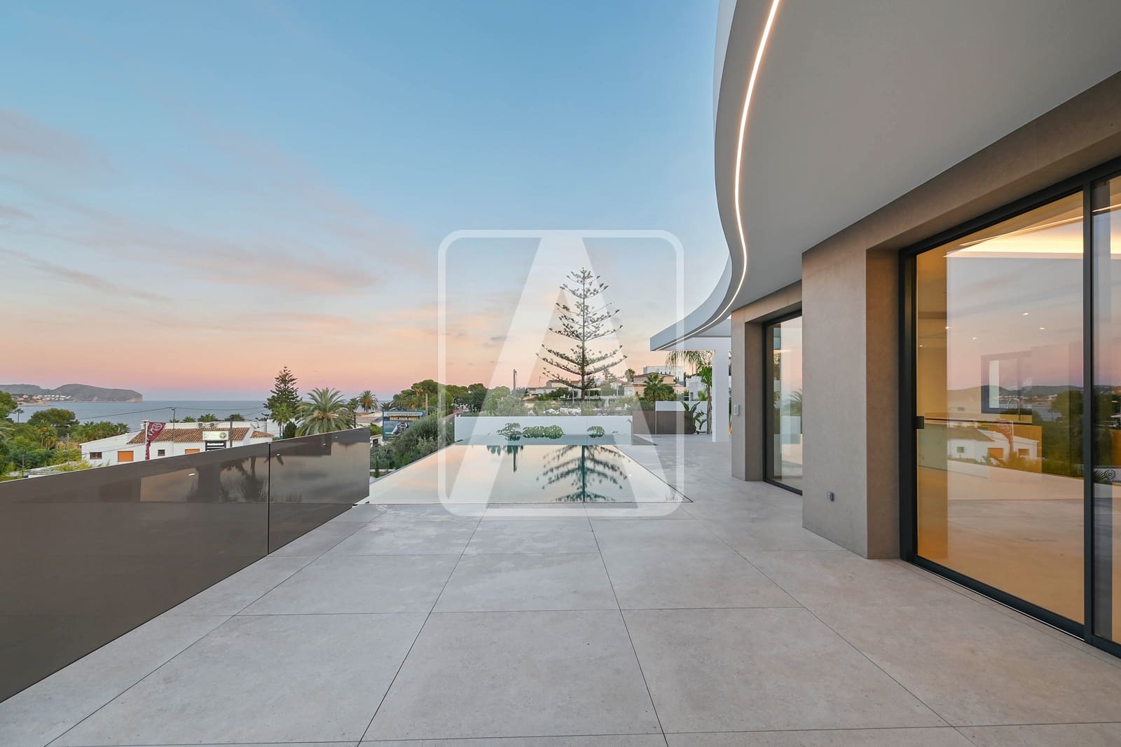 4 slaapkamer Villa te koop in Benissa met garage - € 3.195.000 (Ref: 9106099)