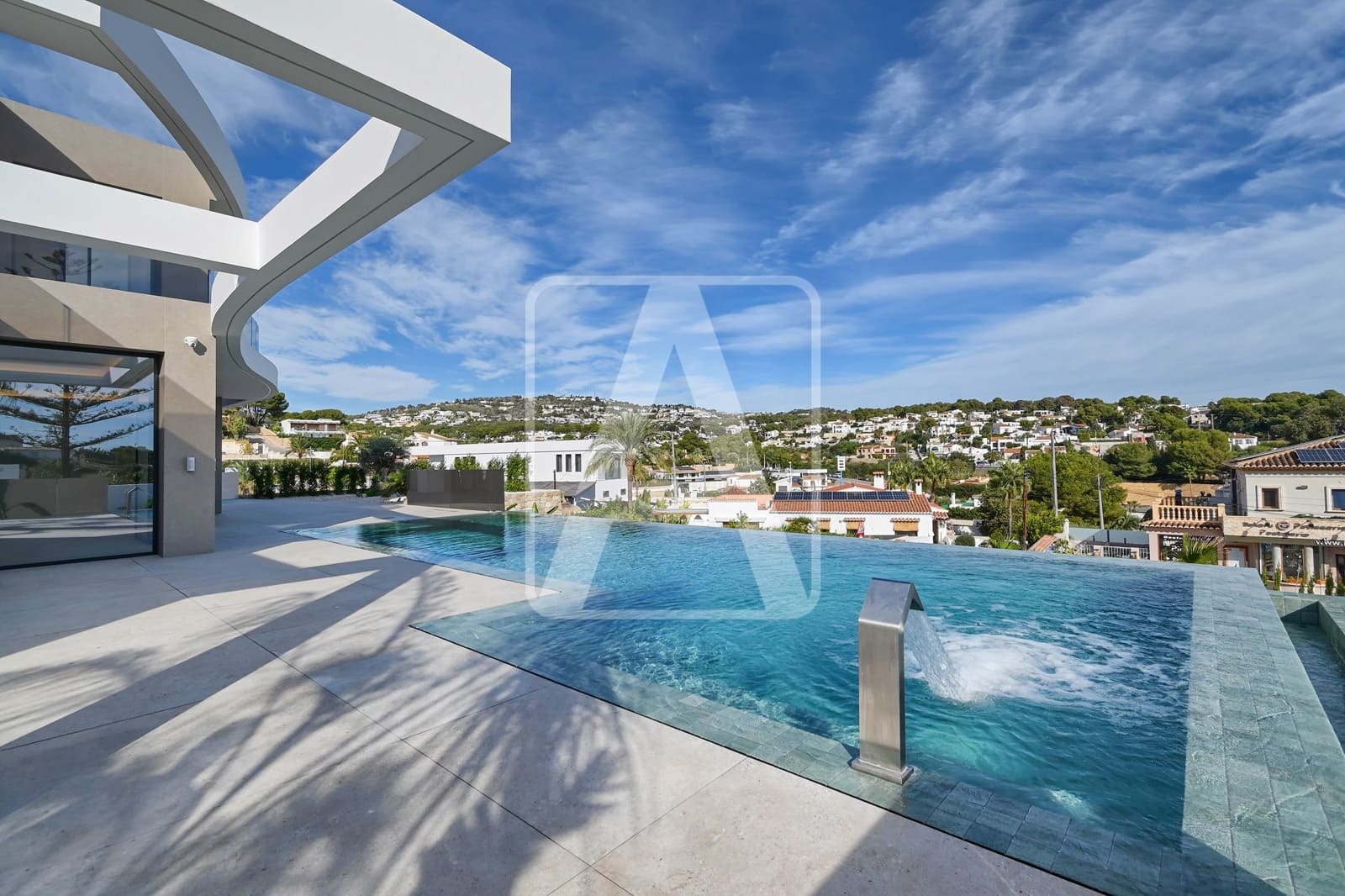 4 slaapkamer Villa te koop in Benissa met garage - € 3.195.000 (Ref: 9106099)