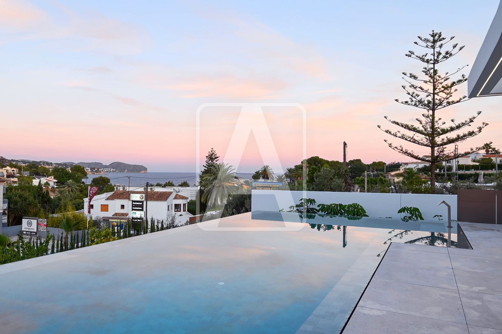 4 slaapkamer Villa te koop in Benissa met garage - € 3.195.000 (Ref: 9106099)