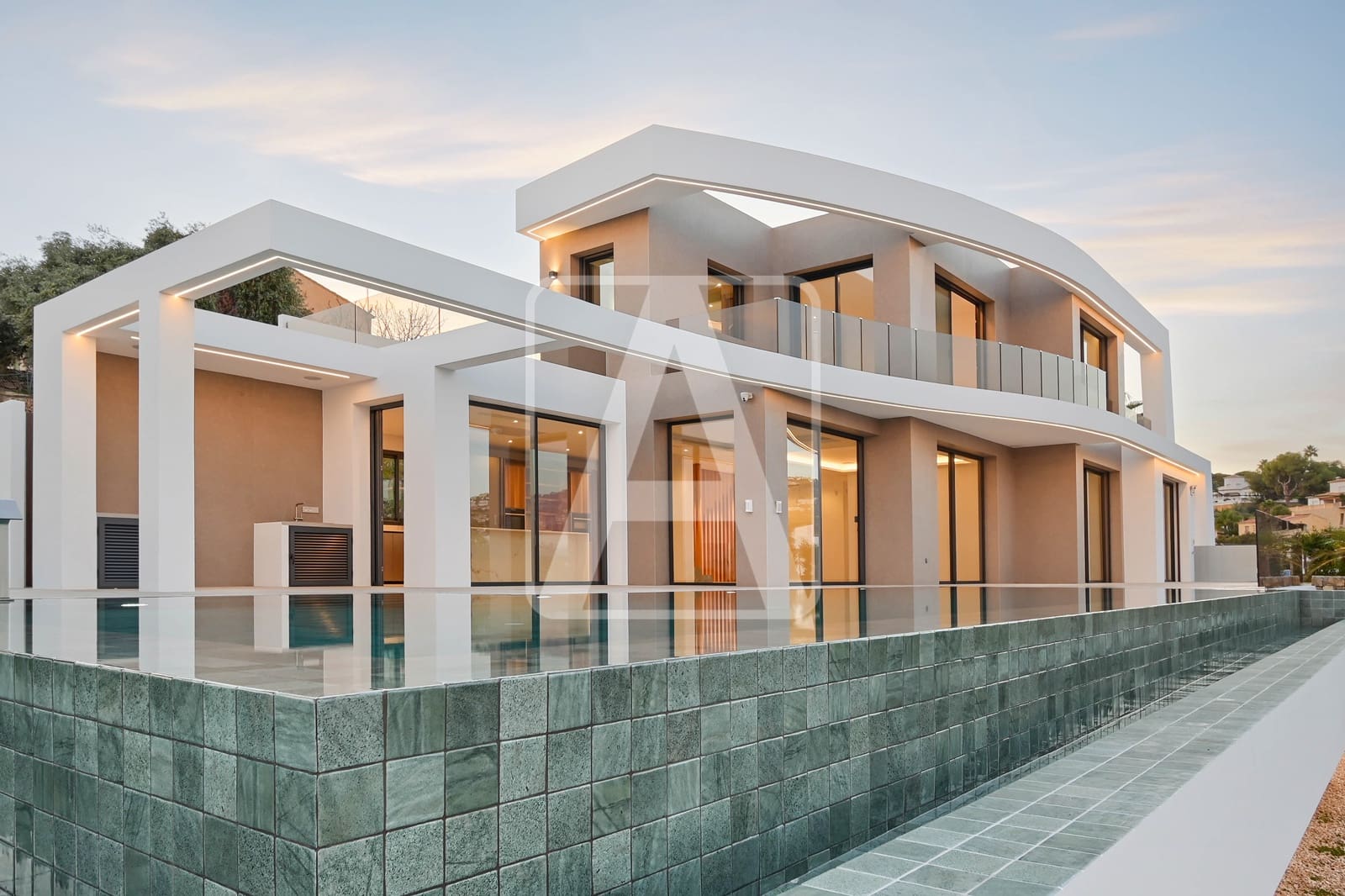 4 slaapkamer Villa te koop in Benissa met garage - € 3.195.000 (Ref: 9106099)