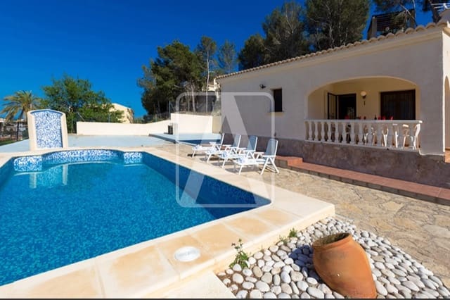 3 quarto Moradia para venda em Calpe / Calp com piscina garagem - 435 000 € (Ref: 9106101)