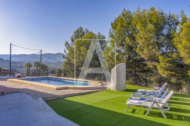 3 quarto Moradia para venda em Calpe / Calp com piscina garagem - 435 000 € (Ref: 9106101)