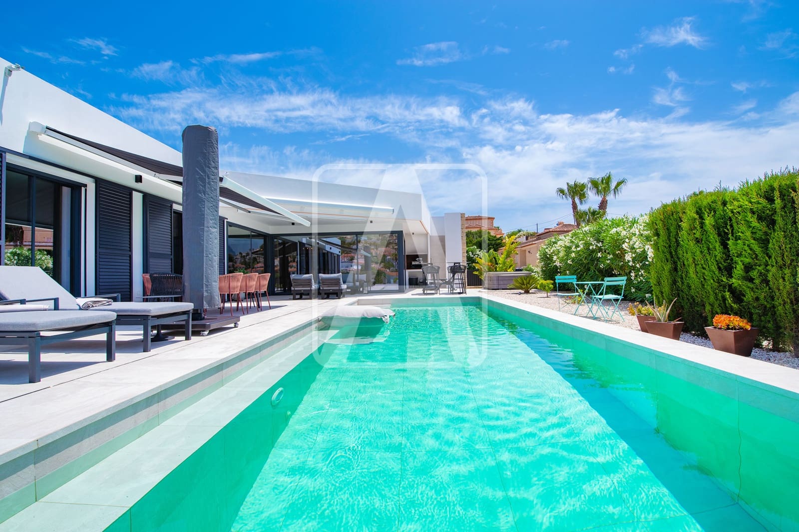 3 chambre Villa/Maison à vendre à Calpe / Calp avec garage - 1 585 000 € (Ref: 9109768)