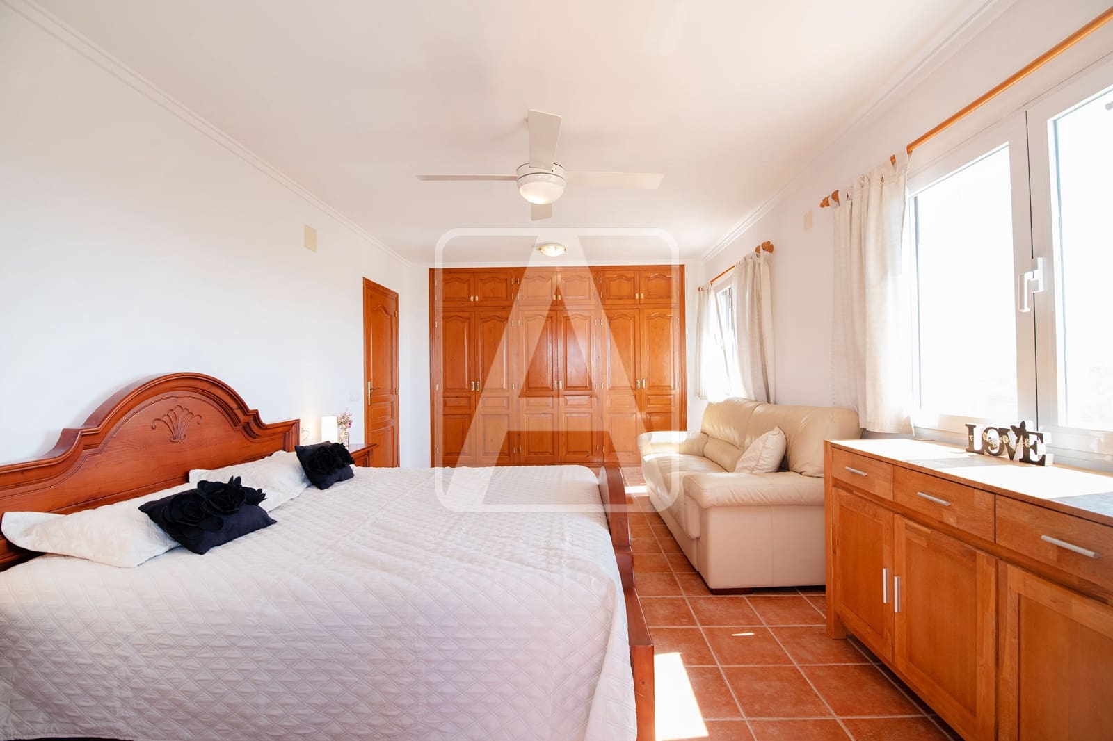 3 soveværelse Villa til salg i Calpe / Calp med swimmingpool garage - € 665.000 (Ref: 9110818)