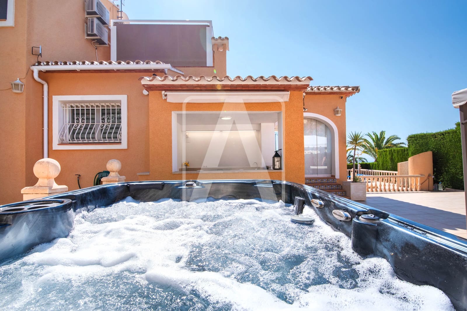 3 soveværelse Villa til salg i Calpe / Calp med swimmingpool garage - € 665.000 (Ref: 9110818)