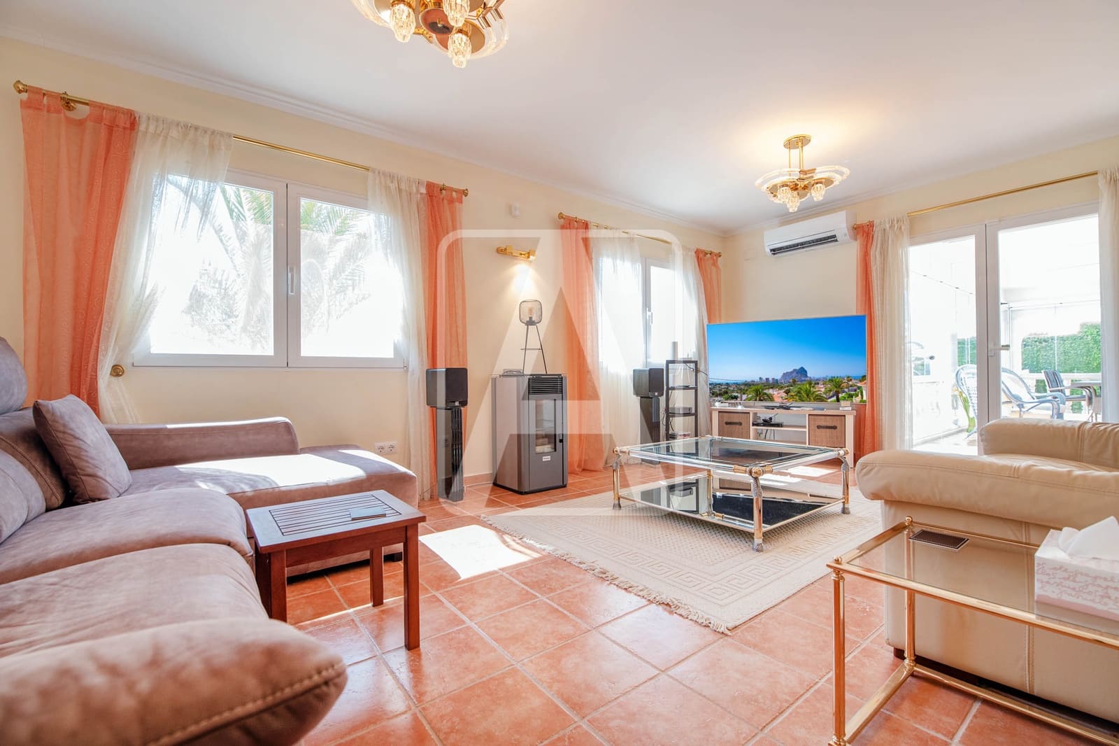 3 soveværelse Villa til salg i Calpe / Calp med swimmingpool garage - € 665.000 (Ref: 9110818)